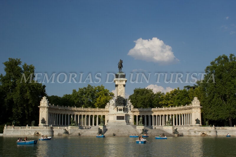 Lago del Parque del Retiro