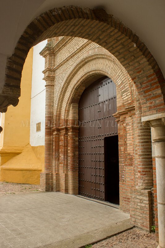 Entrada al Convento del Rosario