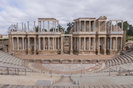 Extremadura – Mérida: fotografiando sus tres principales monumentos: Puente Romano, Templo de Diana y Teatro Romano